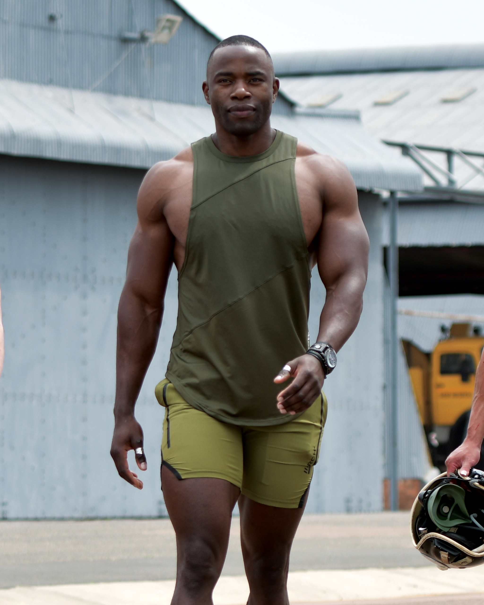 ELEVATE Training Tank - Image 15